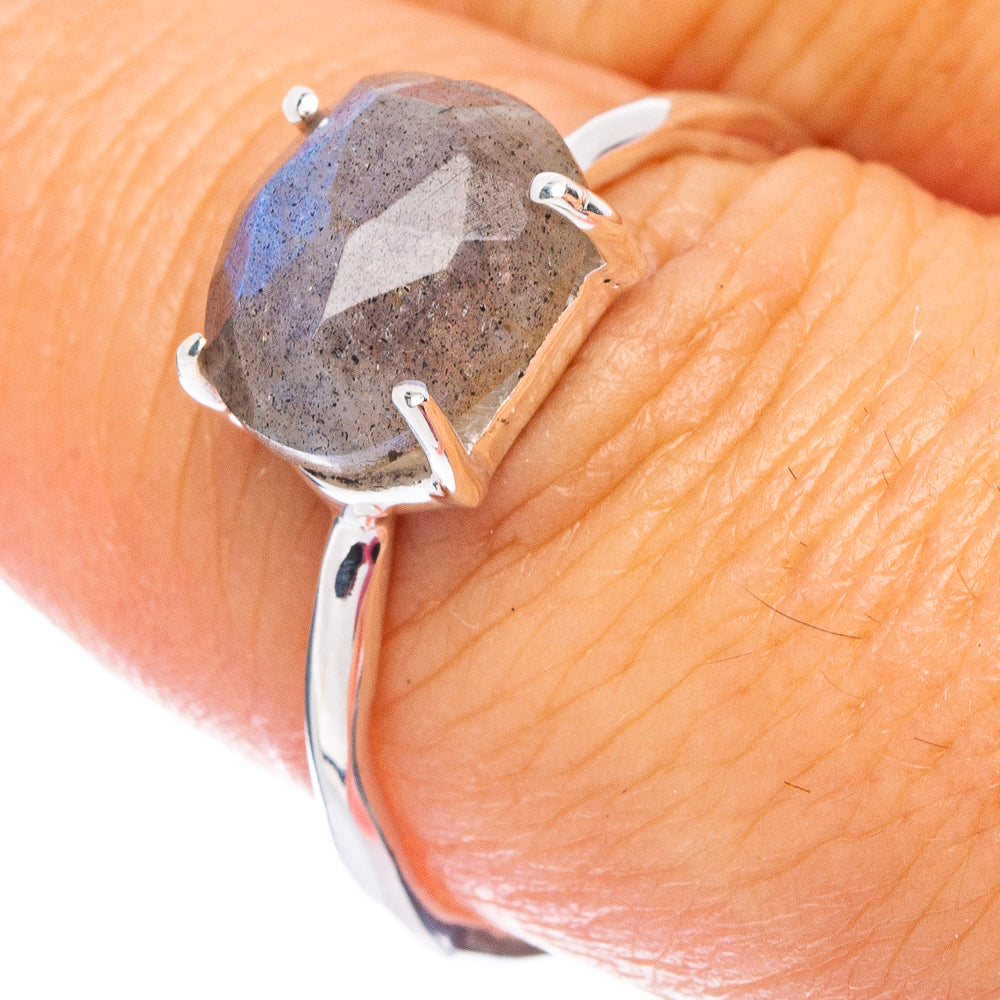 Value Labradorite Ring Size 8 (925 Sterling Silver) R7514
