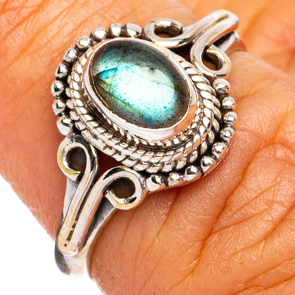 Dainty Labradorite Ring Size 5.75 (925 Sterling Silver) R8555