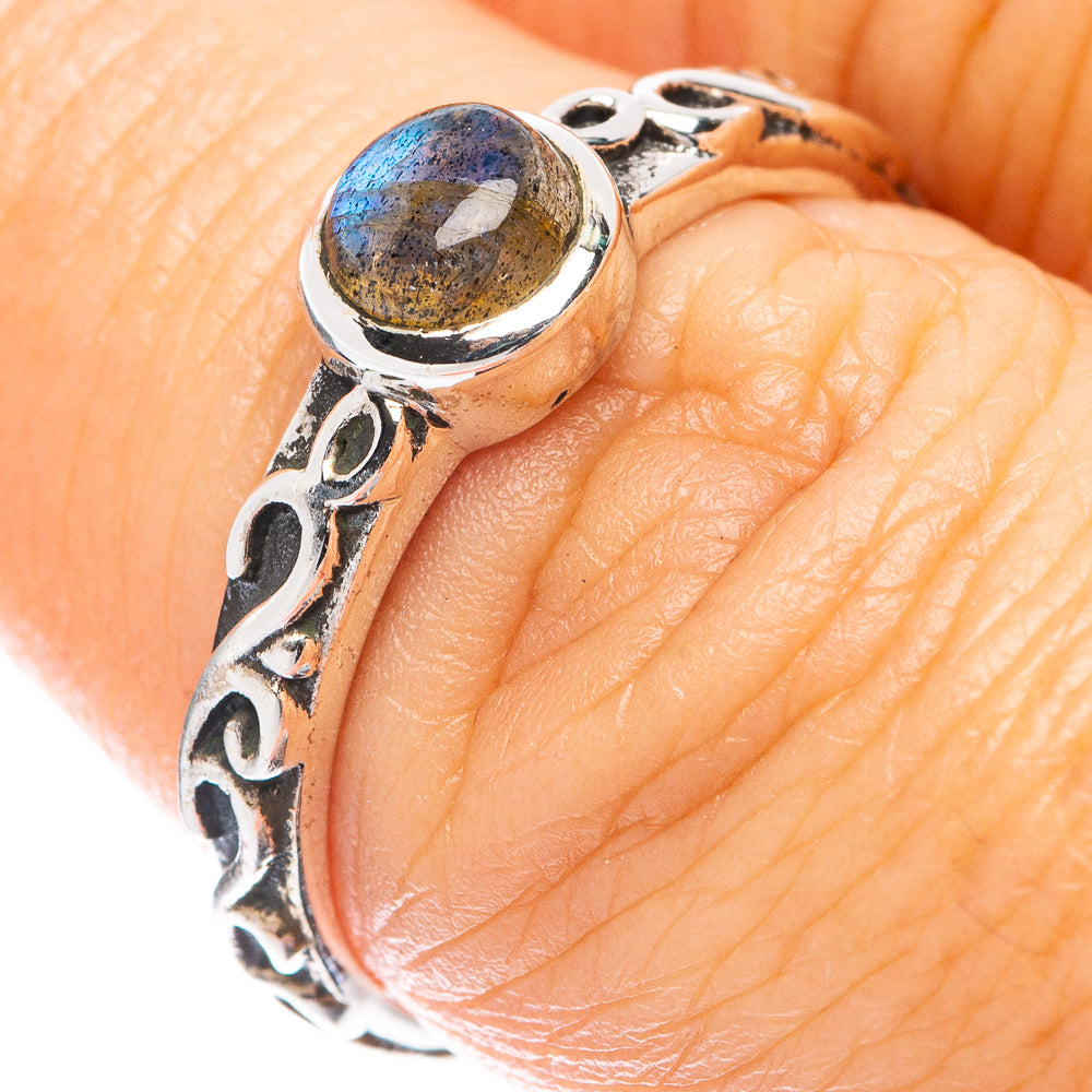 Labradorite Ring Size 7.25 (925 Sterling Silver) R5521