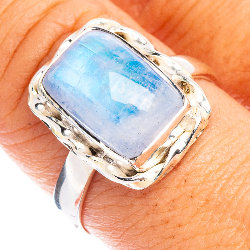 Rainbow Moonstone Ring Size 9 (925 Sterling Silver) R7869