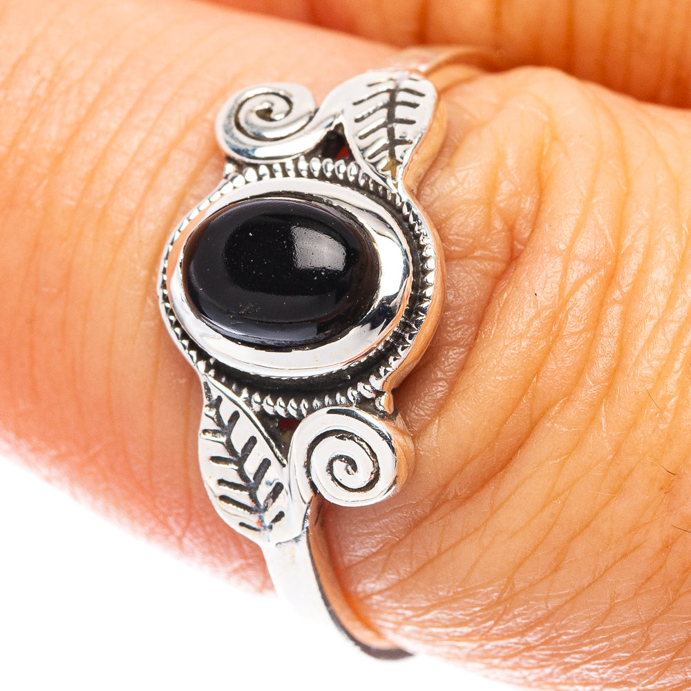 Black Onyx Leaf 925 Sterling Silver Ring Size 8 (925 Sterling Silver) R5335