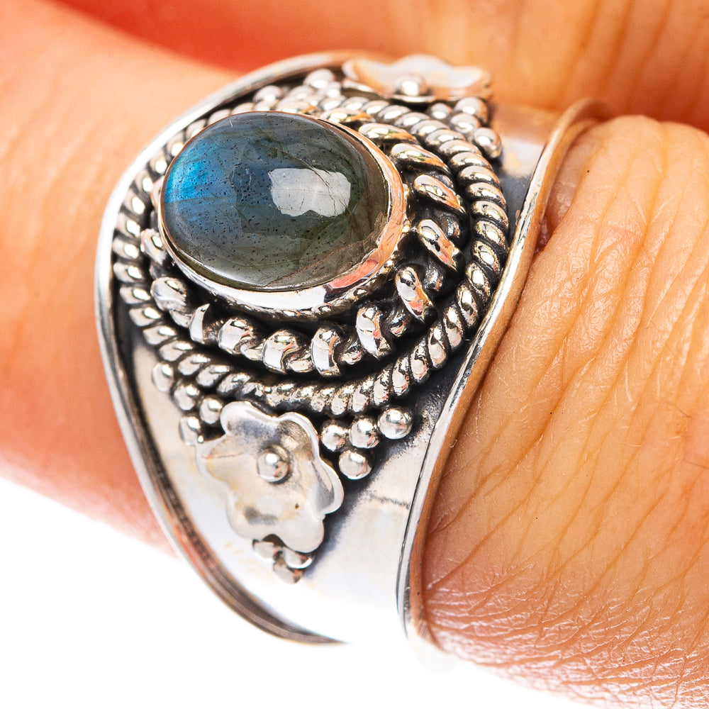 Labradorite 925 Sterling Silver Ring Size 7 (925 Sterling Silver) R5425