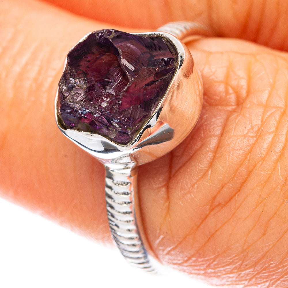 Amethyst Dainty Ring Size 7 (925 Sterling Silver) R5151