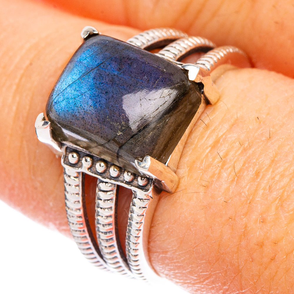 Labradorite Ring Size 8 (925 Sterling Silver) R147101