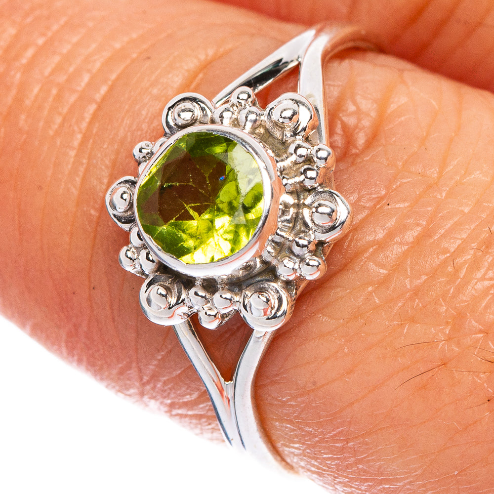 Peridot Dainty Ring Size 8 (925 Sterling Silver) R1147