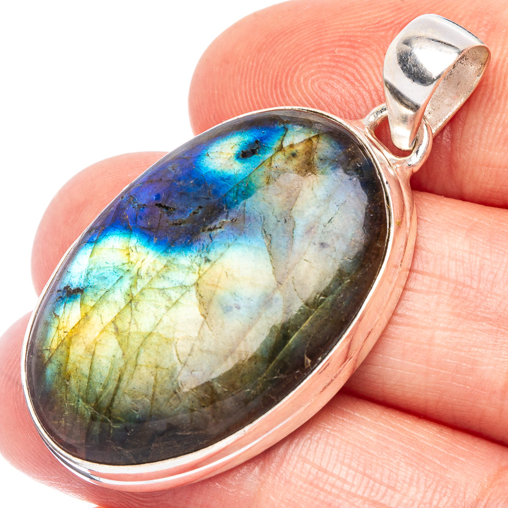 Labradorite Pendant 1 5/8" (925 Sterling Silver) P44818