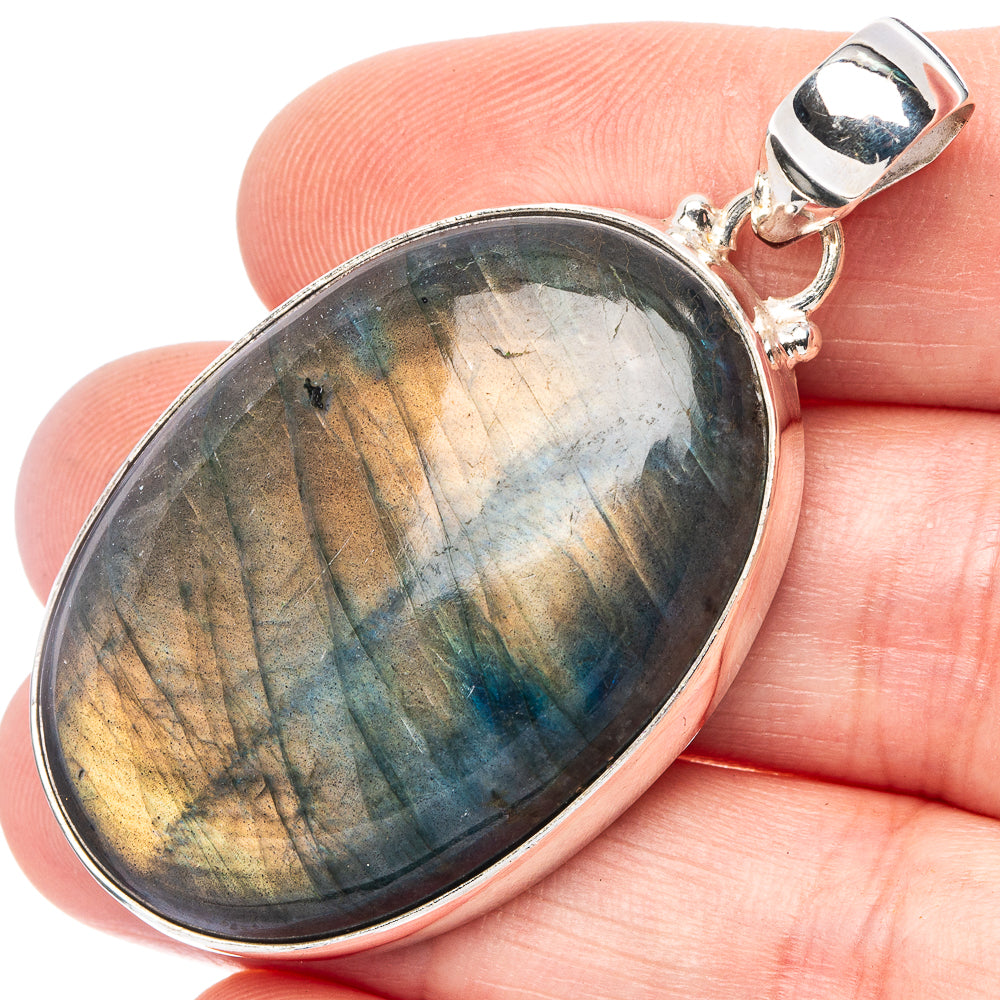 Labradorite Pendant 2 1/8" (925 Sterling Silver) P43202