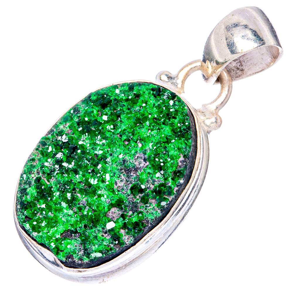 Rough Uarovite Garnet 925 Sterling Silver Pendant 1 1/4" (925 Sterling Silver) P41887