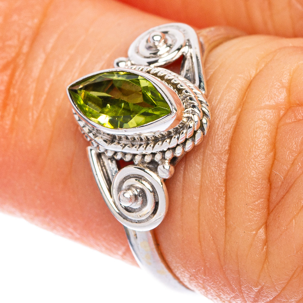 Peridot Dainty Ring Size 5 (925 Sterling Silver) R1158