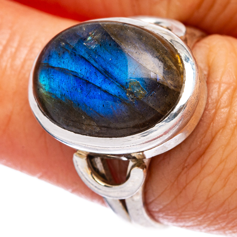 Labradorite Ring Size 7.75 (925 Sterling Silver) R146535