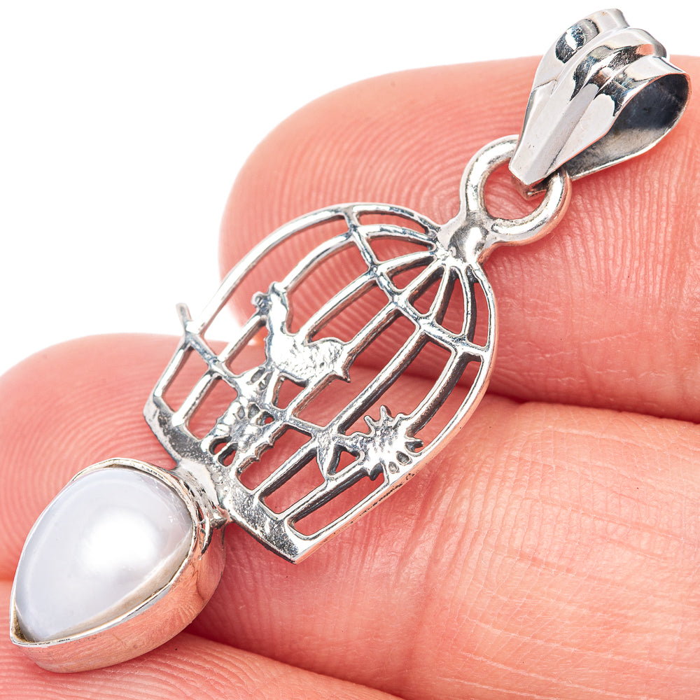 Cultured Pearl Dainty Pendant 1 1/2" (925 Sterling Silver) P39884
