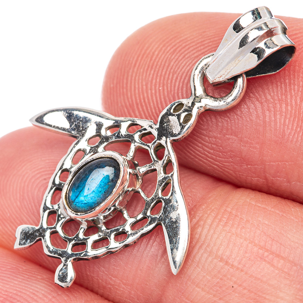 Labradorite Dainty Pendant 1 1/8" (925 Sterling Silver) P39915