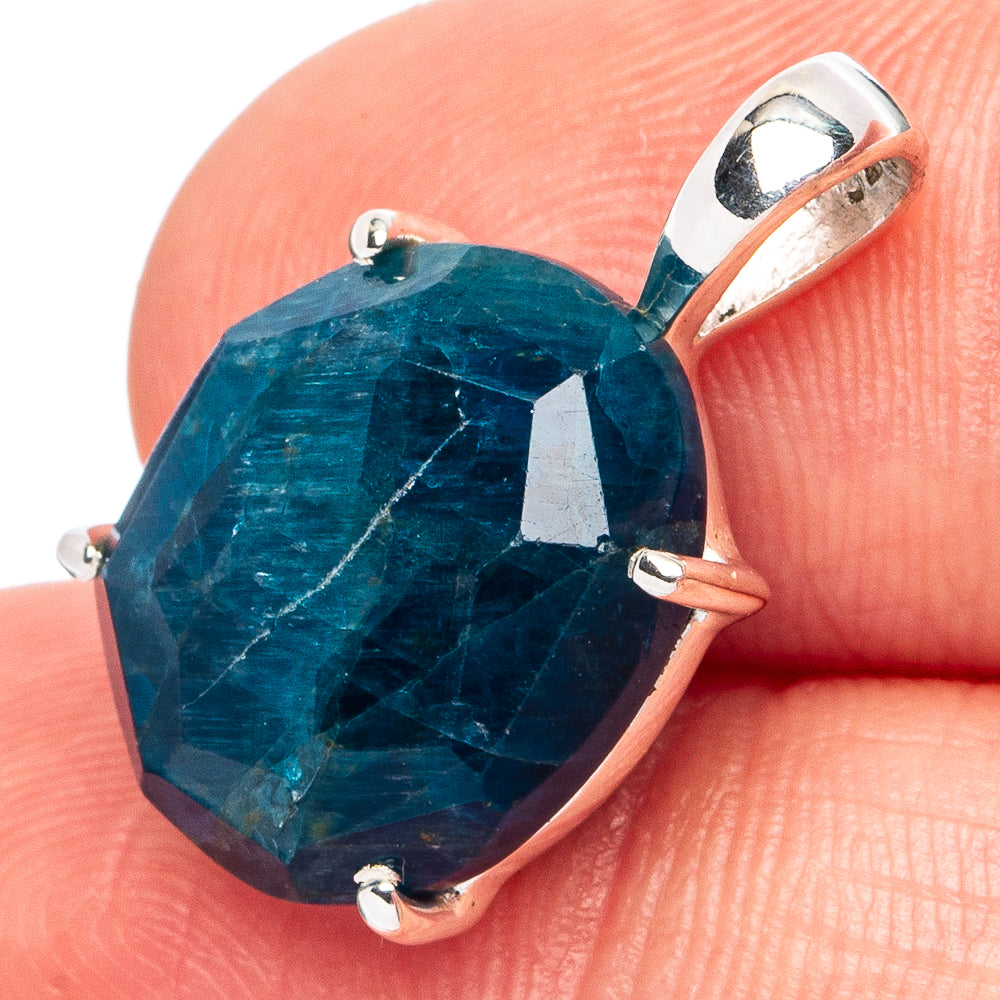 Apatite Pendant 7/8" (.925 Sterling Silver)