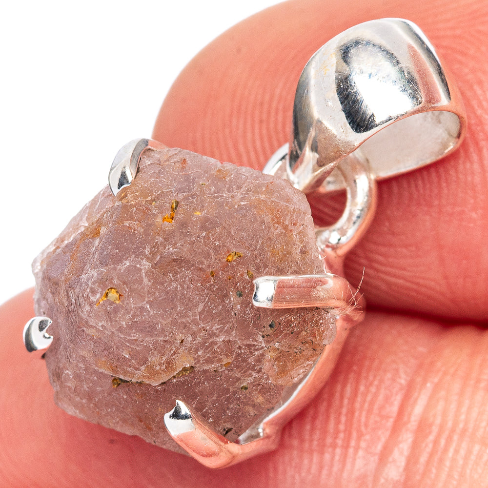 Beta Quartz Pendant 7/8" (925 Sterling Silver) P41683