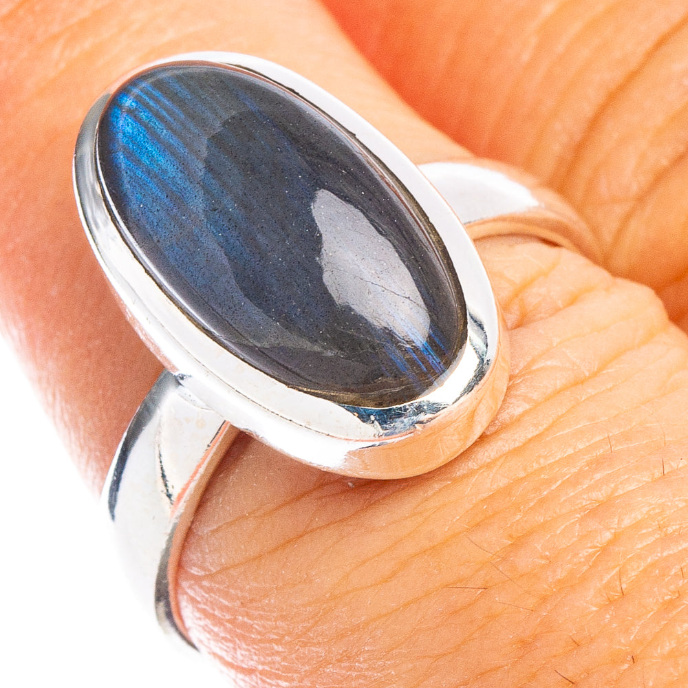 Labradorite Ring Size 7.75 (925 Sterling Silver) R6763