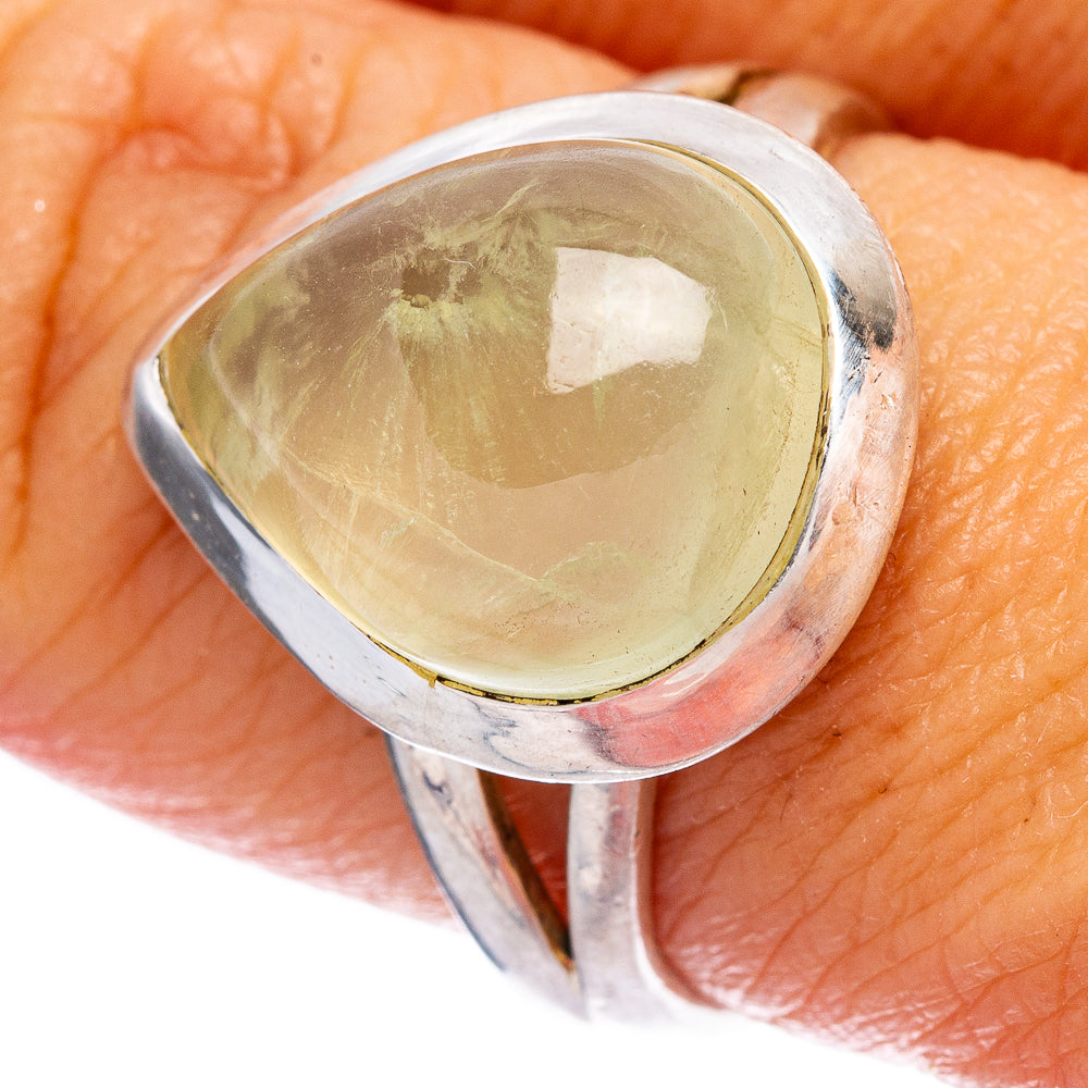 Prehnite Ring Size 8.5 (925 Sterling Silver) R146515