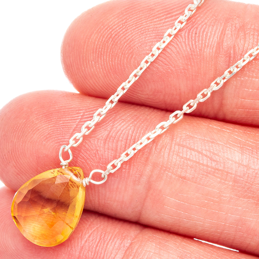 Faceted Citrine Necklace 17 3/4" (925 Sterling Silver) N90037