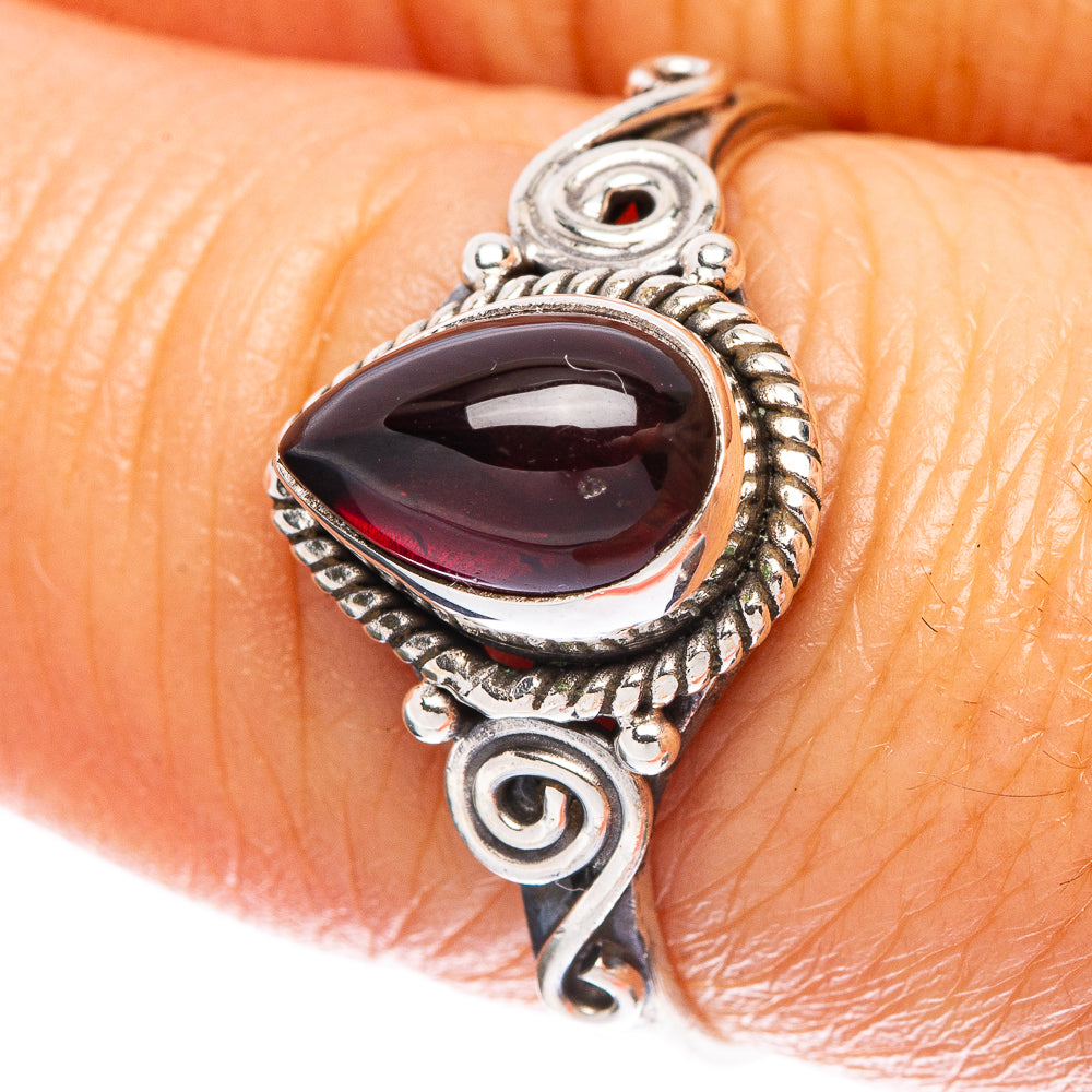 Garnet Dainty Ring Size 8 (925 Sterling Silver) R5170