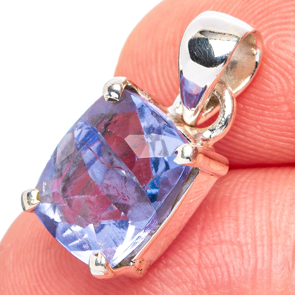 Iolite Pendant 3/4" (.925 Sterling Silver)