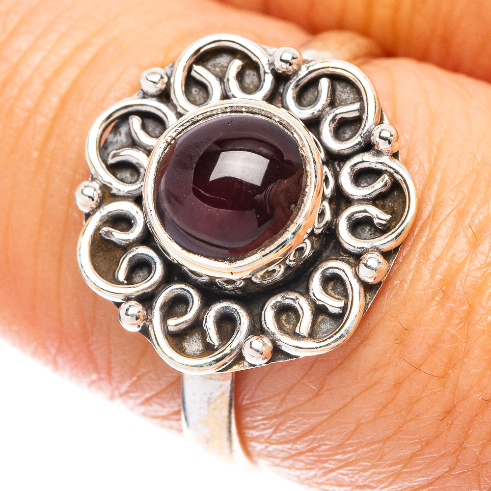 Garnet Ring Size 7.75 (925 Sterling Silver) R5639