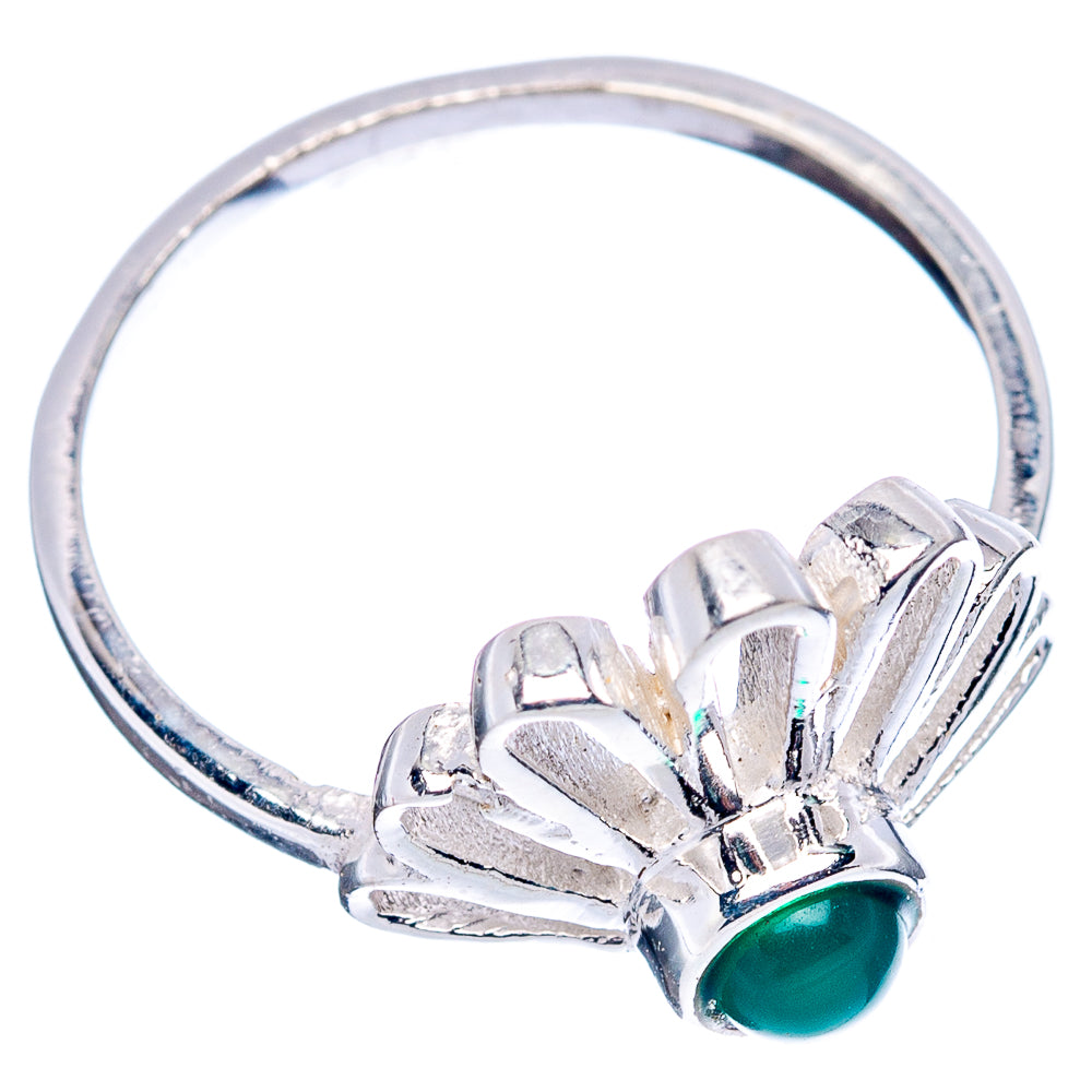 Green Onyx Daisy Dainty Ring Size 6.75 (.925 Sterling Silver)