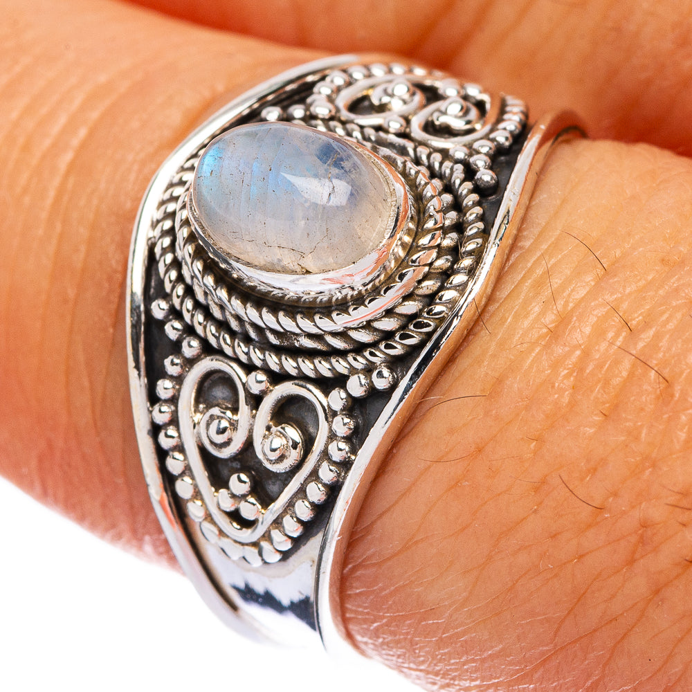 Rainbow Moonstone Ring Size 7.75 (925 Sterling Silver) R146440