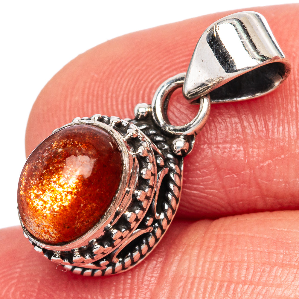 Sunstone Pendants 7/8" (925 Sterling Silver) P42315