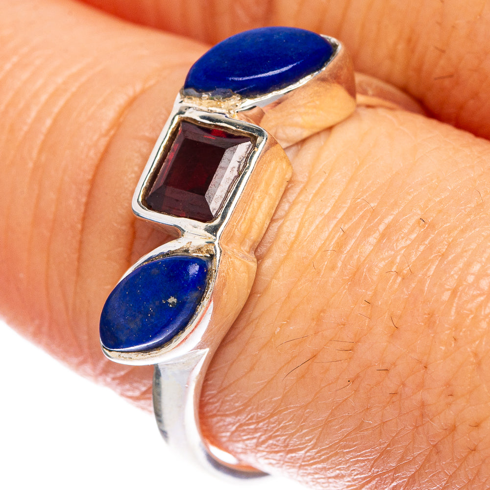 Garnet, Lapis Lazuli Ring Size 9 (925 Sterling Silver) R1052