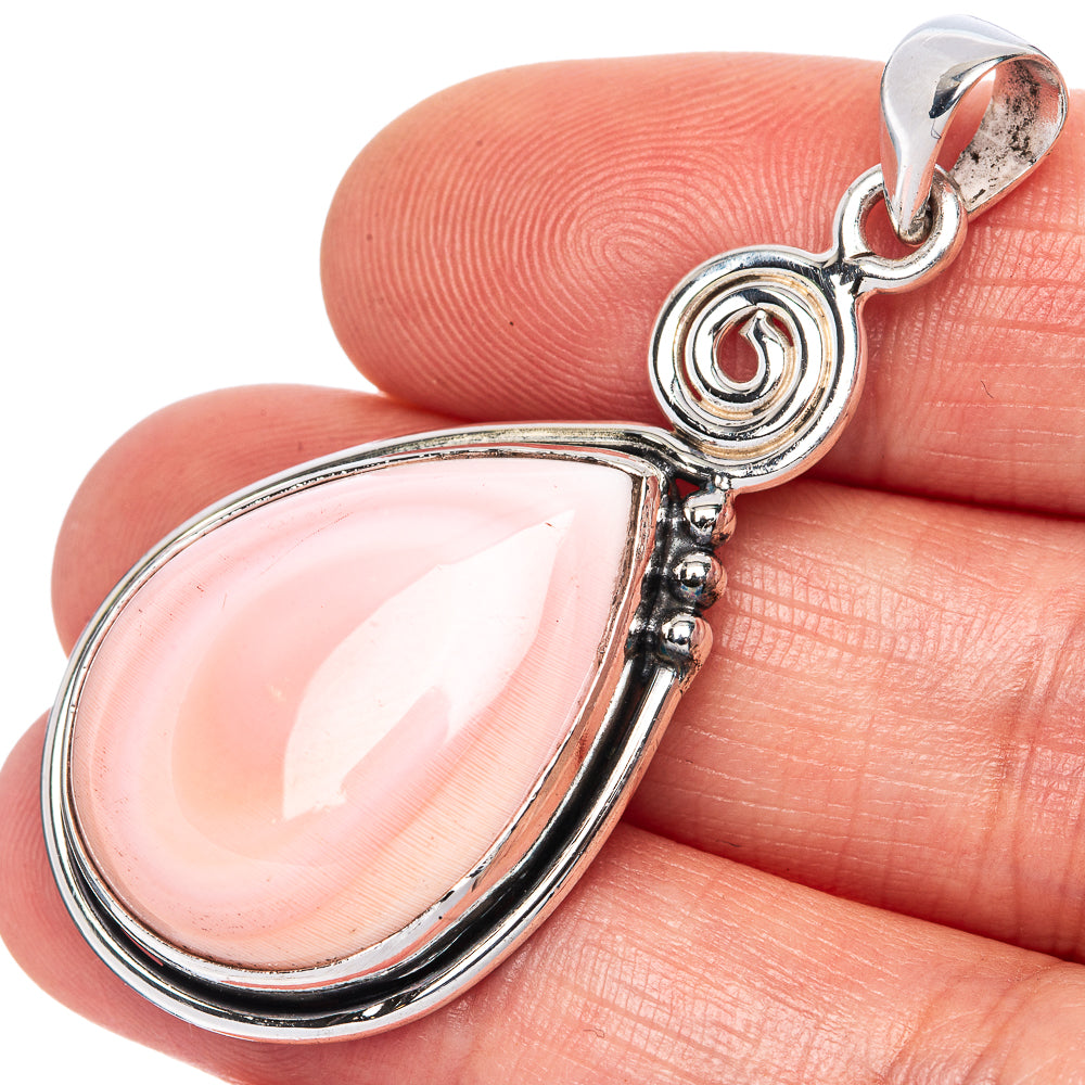 Queen Conch Shell Pendant 1 7/8" (925 Sterling Silver) P41638