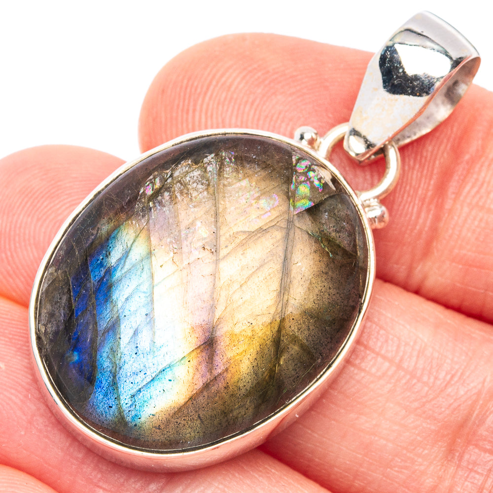 Labradorite Pendant 1 1/2" (925 Sterling Silver) P43872