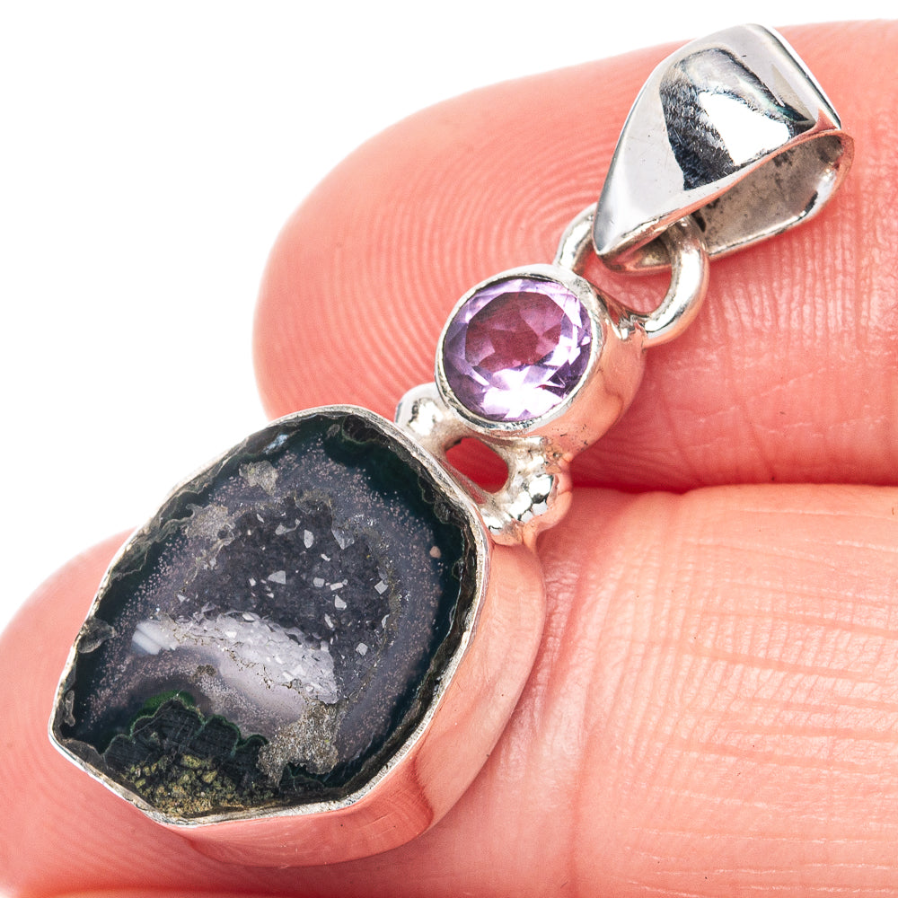 Coconut Geode, Amethyst 925 Sterling Silver Pendant 1 1/4" (925 Sterling Silver) P41897