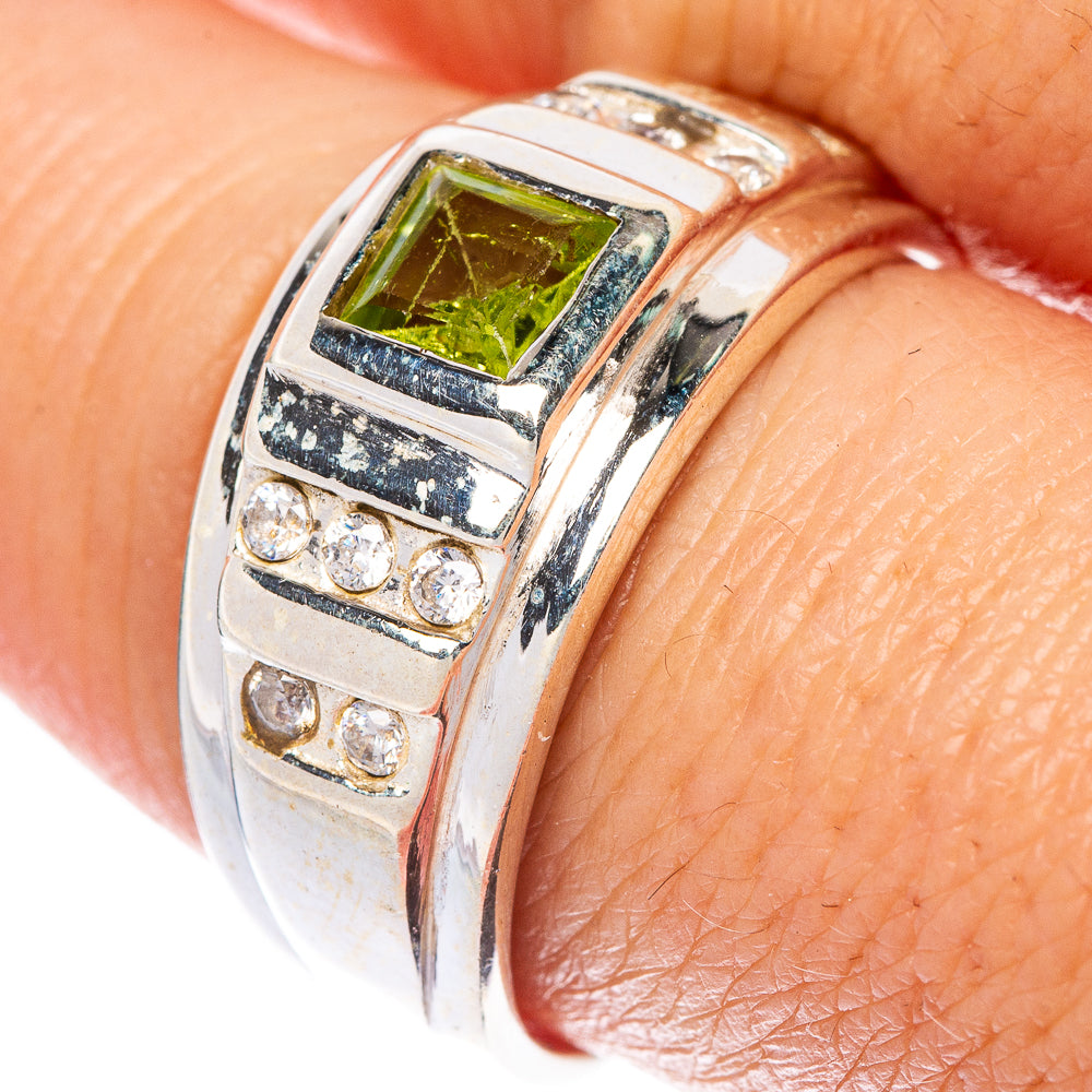 Peridot Ring Size 9 (925 Sterling Silver) R1472