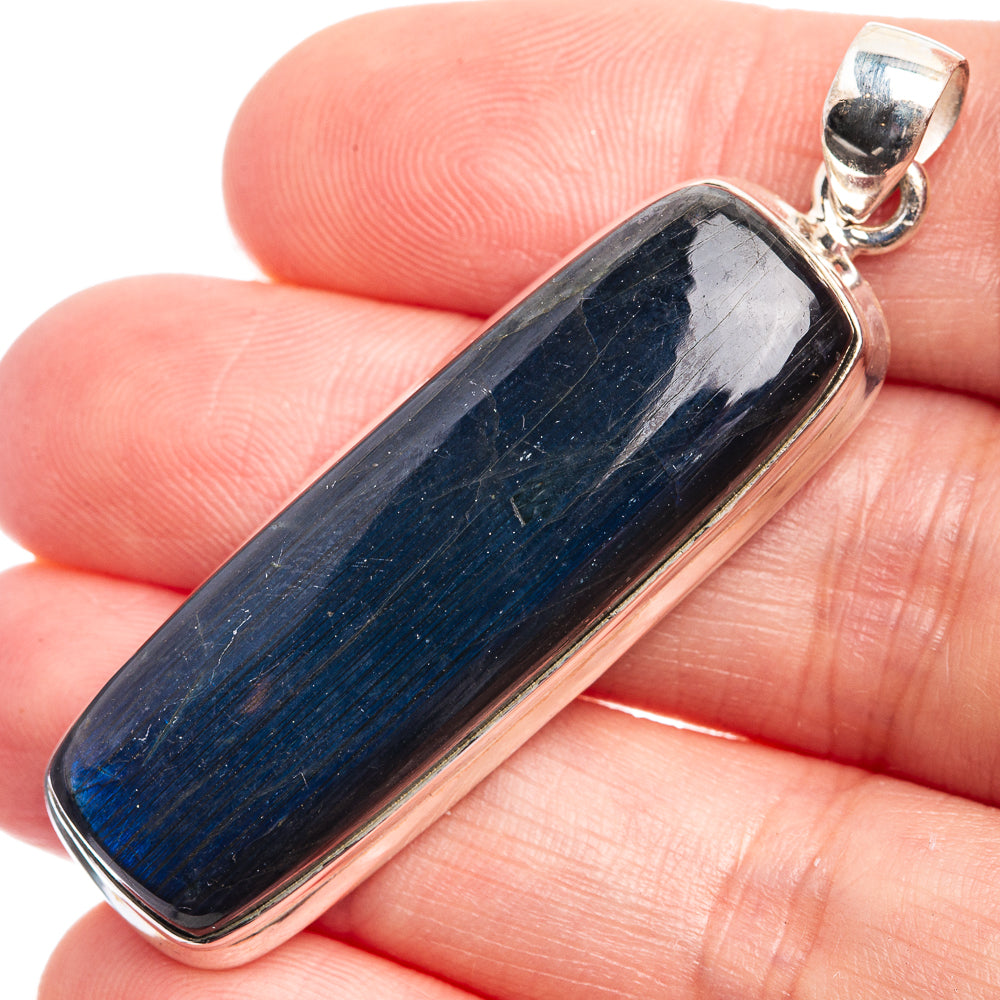 Labradorite Pendant 2 1/8" (925 Sterling Silver) P39002