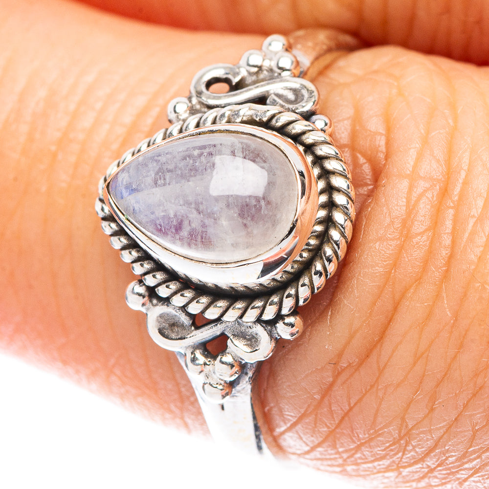 Rainbow Moonstone Ring Size 7 (925 Sterling Silver) R5605