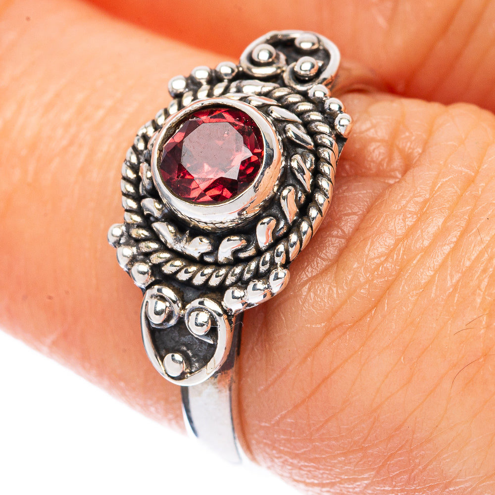 Value Garnet Ring Size 7 (925 Sterling Silver) R3308