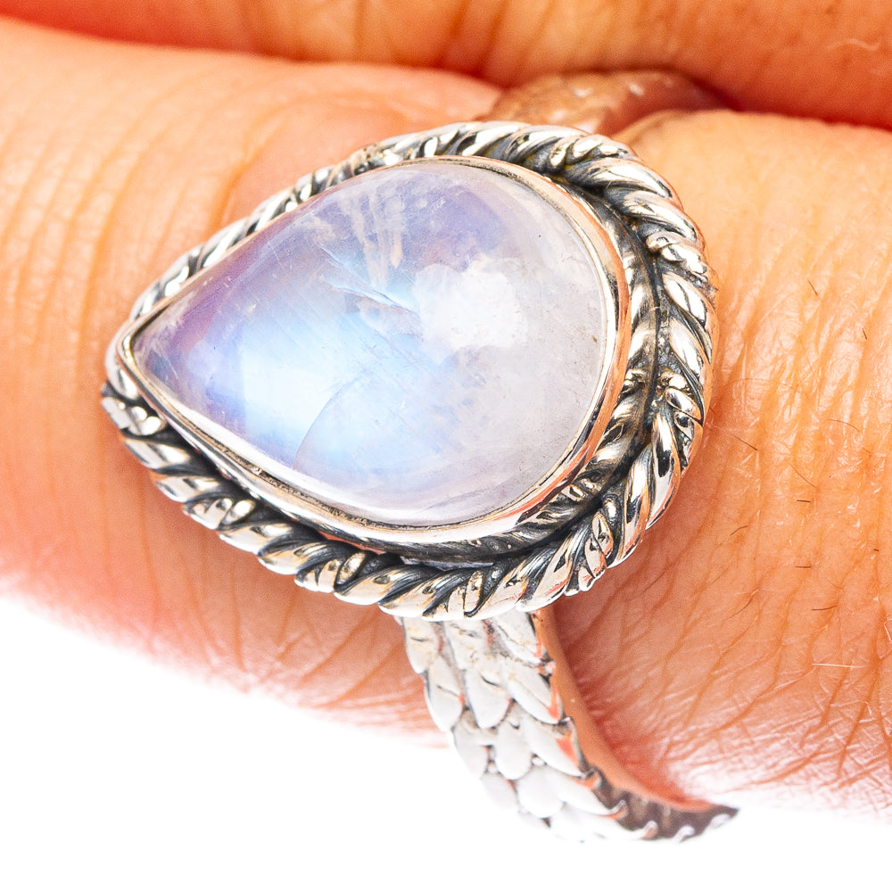 Rainbow Moonstone Ring Size 9 (925 Sterling Silver) R6931