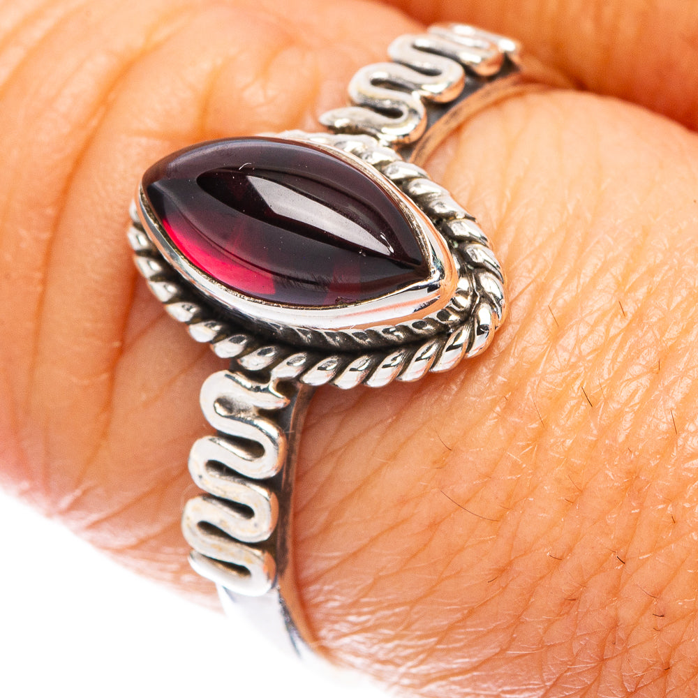 Garnet Ring Size 8 (925 Sterling Silver) R5665