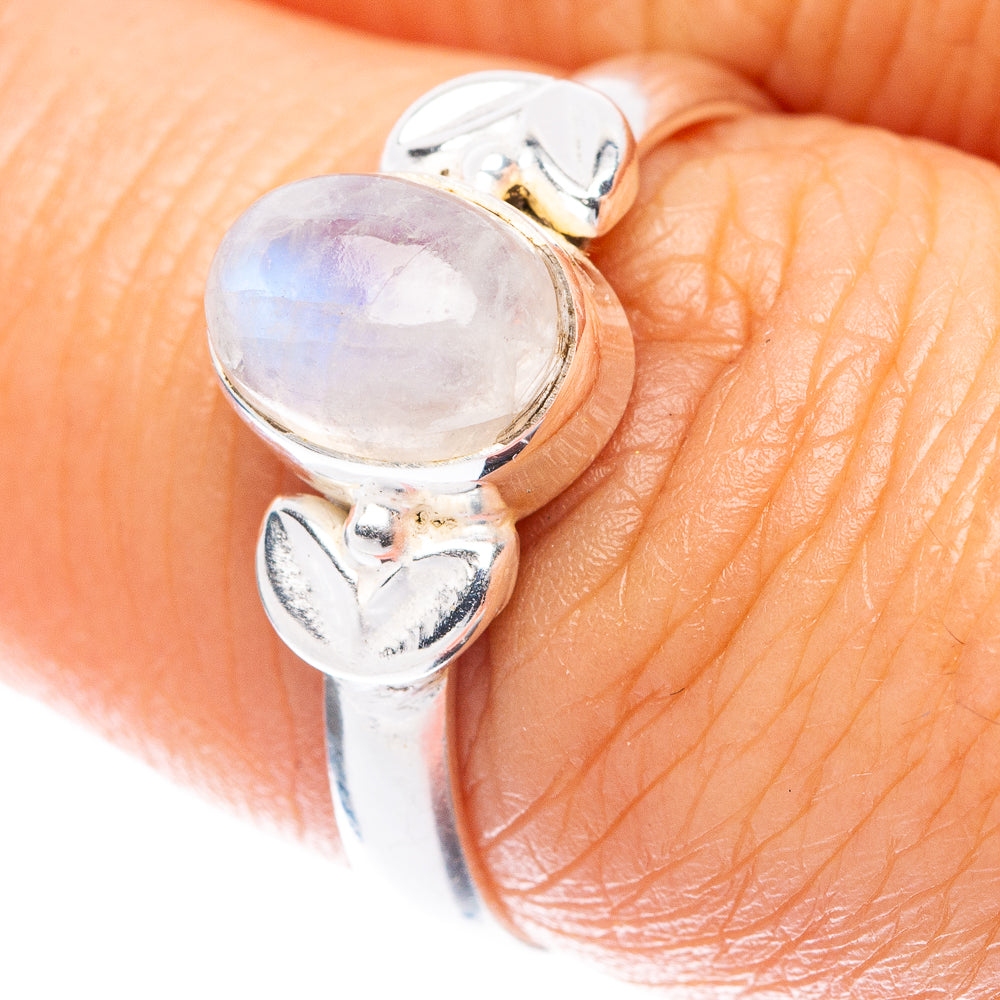 Rainbow Moonstone Ring Size 7 (925 Sterling Silver) R5581