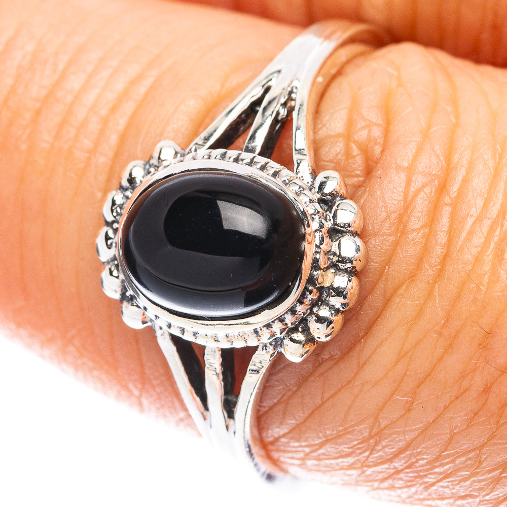 Black Onyx Ring Size 7.75 (925 Sterling Silver) R5620