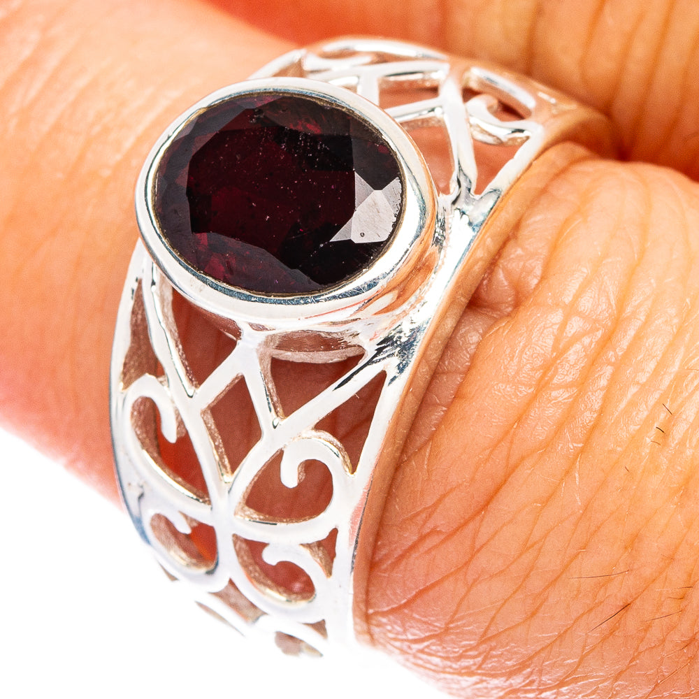 Garnet Ring Size 7 (925 Sterling Silver) R146922