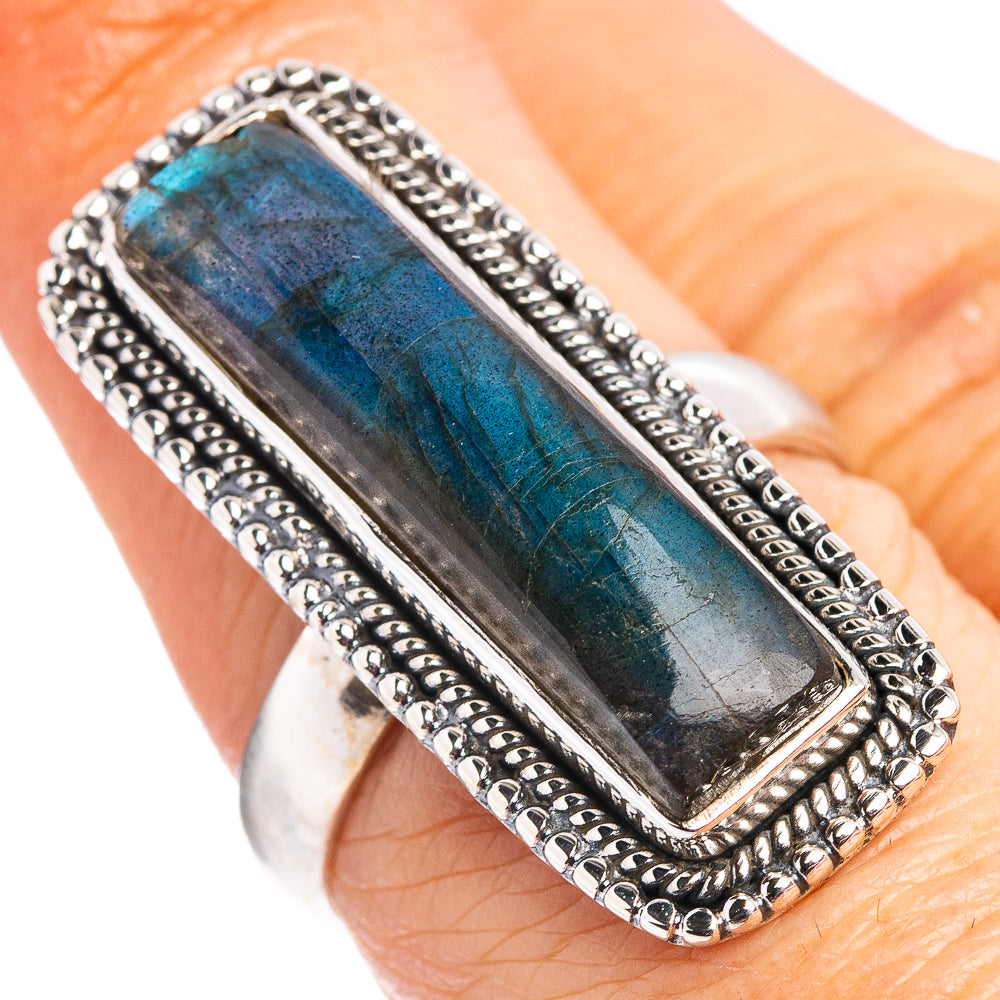 Labradorite Ring Size 7 (.925 Sterling Silver)