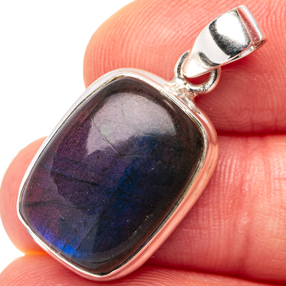 Labradorite Pendant 1 1/4" (.925 Sterling Silver)