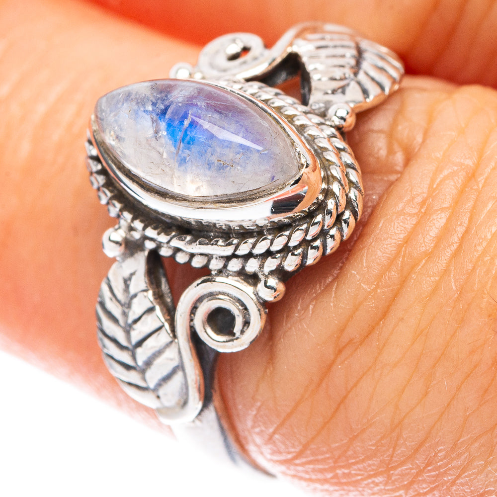 Rainbow Moonstone Ring Size 7 (925 Sterling Silver) R5538