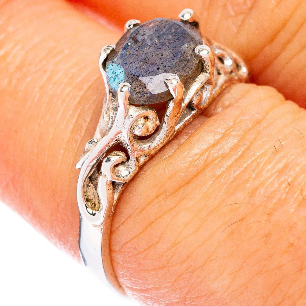 Labradorite Dainty Ring Size 7 (925 Sterling Silver) R146944