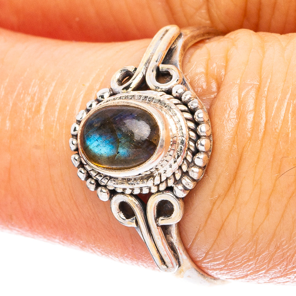 Labradorite 925 Sterling Silver Ring Size 7.75 (925 Sterling Silver) R6241
