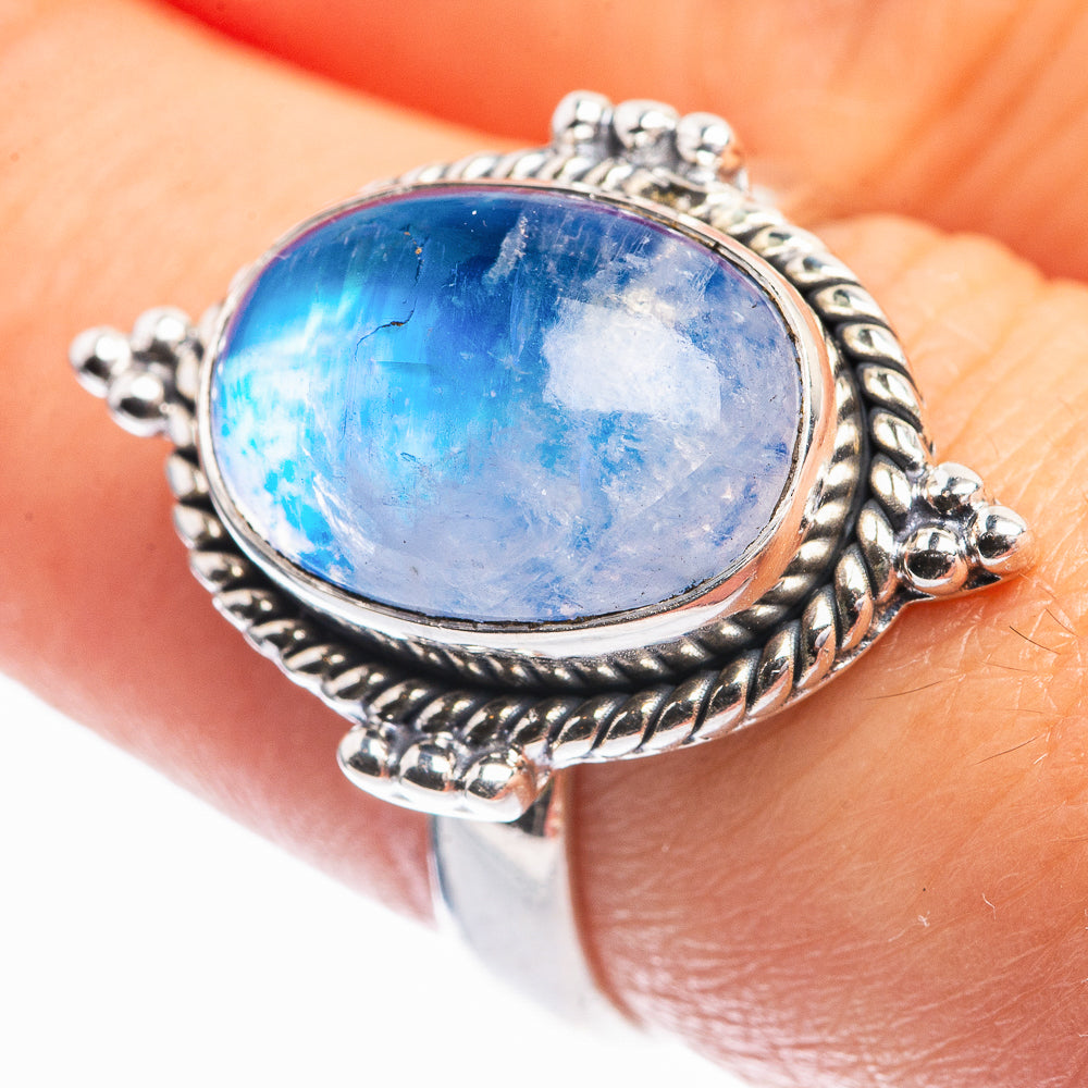 Rainbow Moonstone Ring Size 7.75 (925 Sterling Silver) R142221
