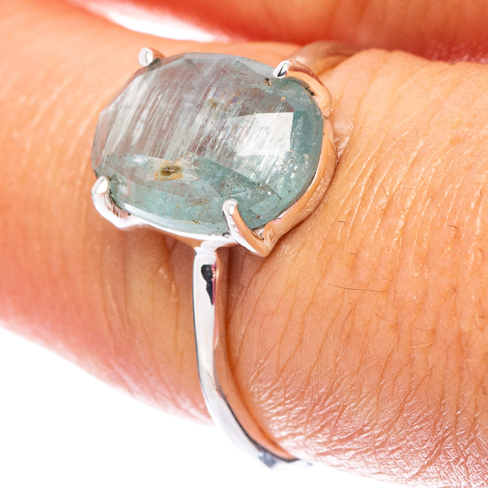 Value Aquamarine Ring Size 7 (925 Sterling Silver) R7492