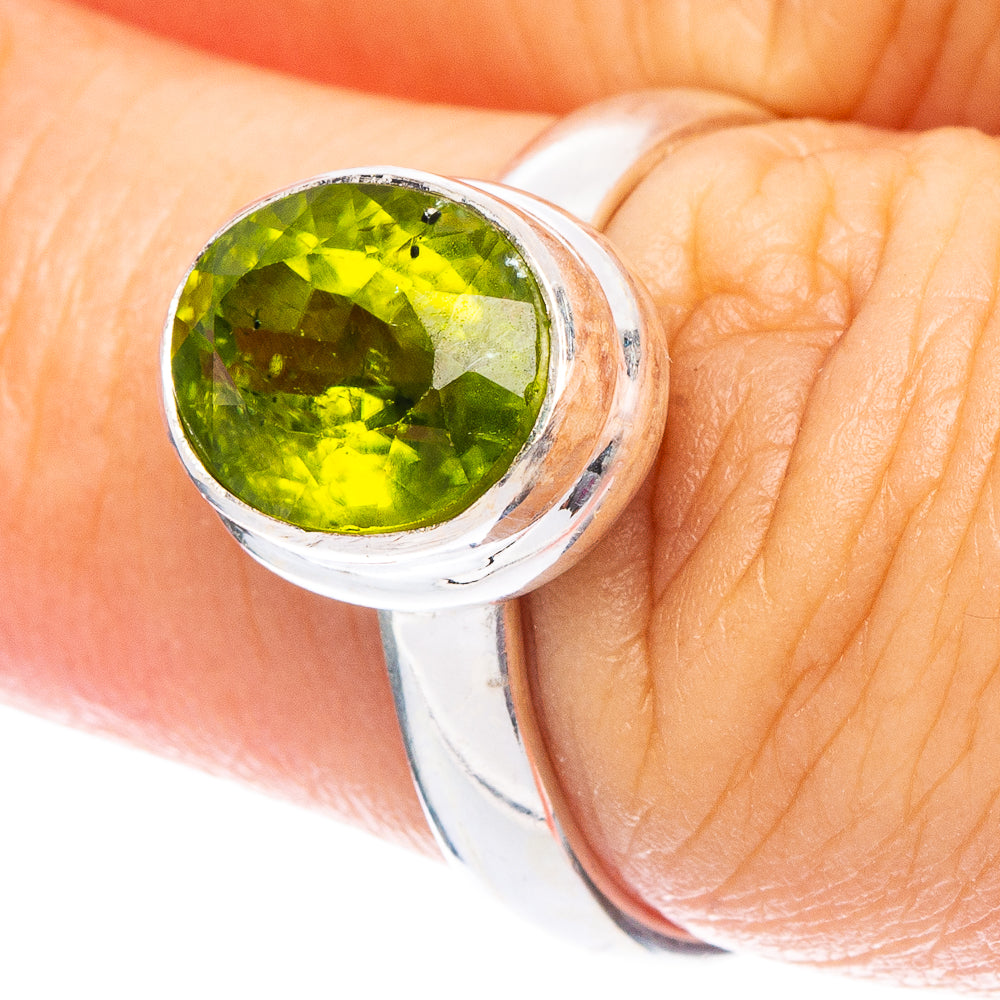 Peridot Ring Size 7 (925 Sterling Silver) R7239