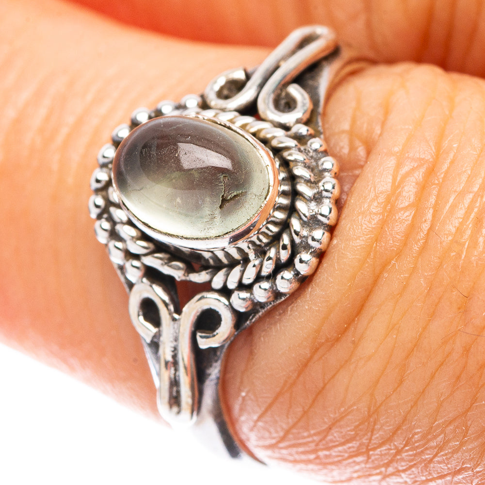 Aquamarine Dainty Ring Size 6.75 (925 Sterling Silver) R5943
