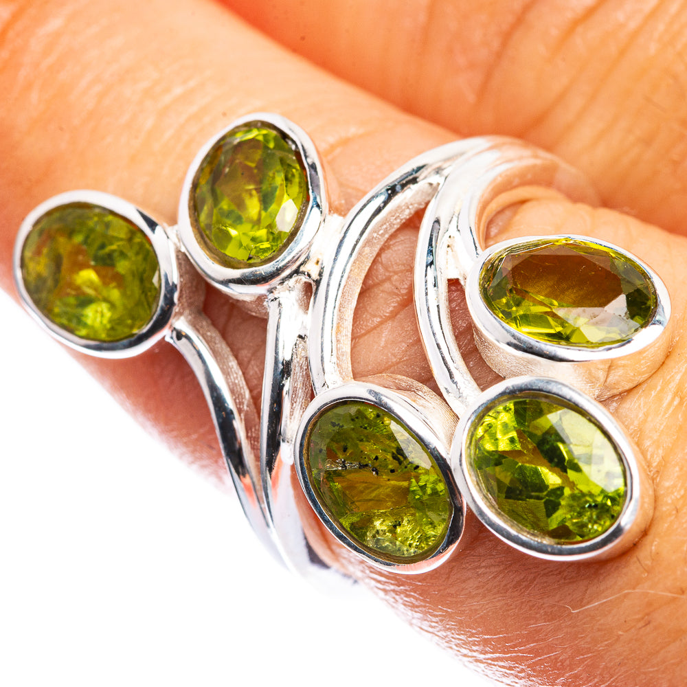 Peridot Ring Size 6.5 (925 Sterling Silver) R142407